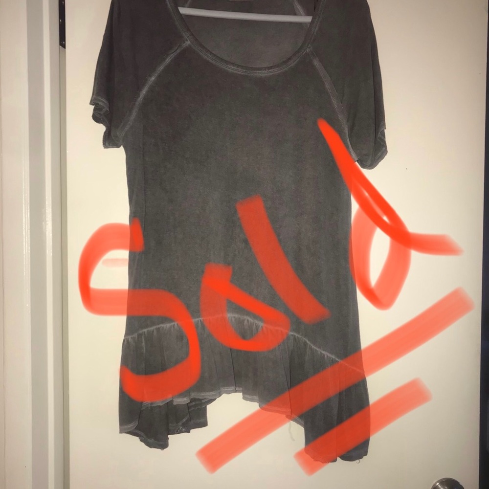 EUC TUNIC STYLE TEE